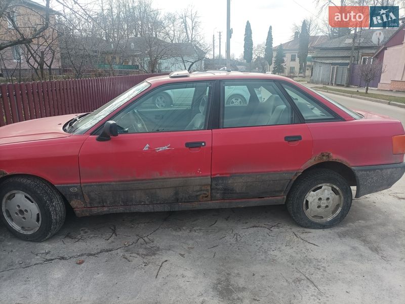 Седан Audi 80 1990 в Новгород-Северском фото Седан Audi 80 1990 в Новгород-Северском