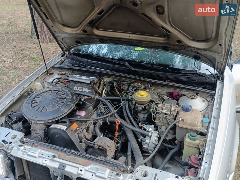 Седан Audi 80 1988 в Богодухове