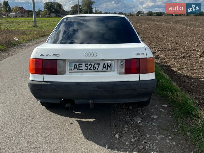 Седан Audi 80 1987 в Новомосковську