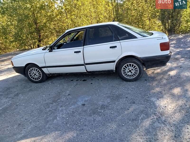 Седан Audi 80 1988 в Баранівці фото 5 Седан Audi 80 1988 в Баранівці