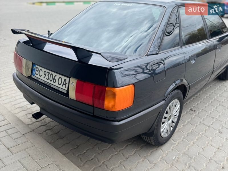 Седан Audi 80 1989 в Бориславі