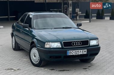 Седан Audi 80 1992 в Волочиске