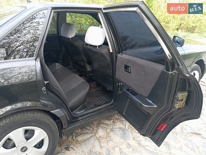Седан Audi 80 1991 в Дубно