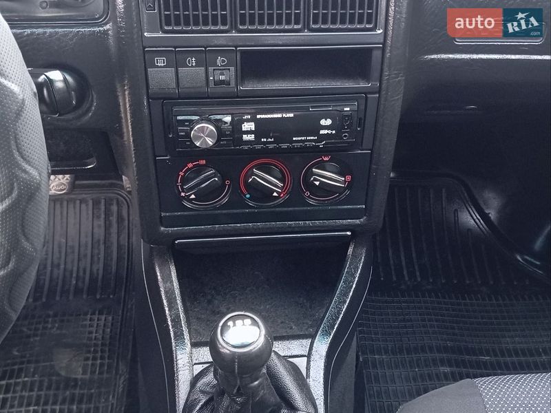Седан Audi 80 1991 в Дубно