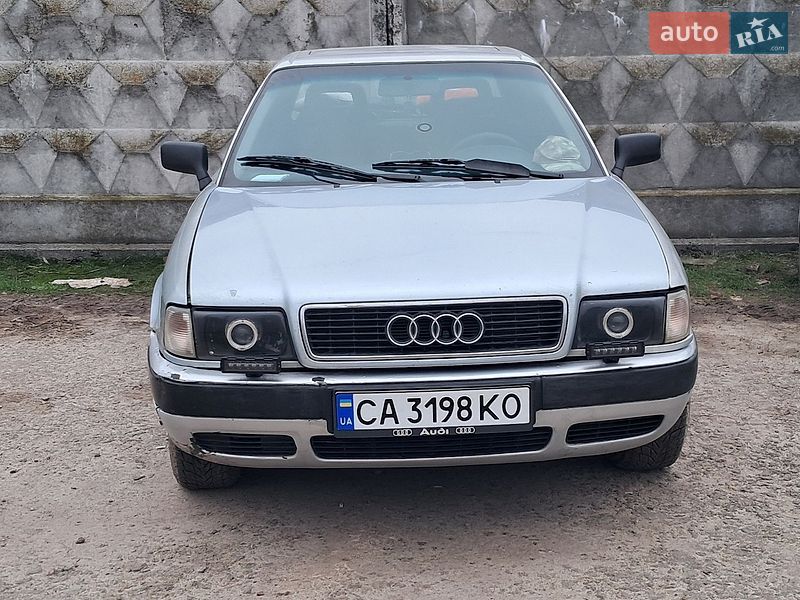 Седан Audi 80 1994 в Василькове