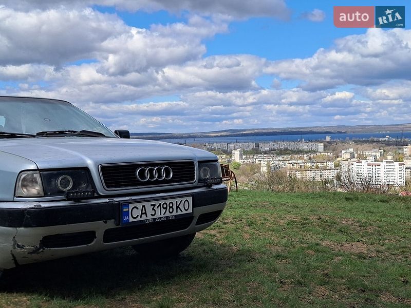 Седан Audi 80 1994 в Василькове