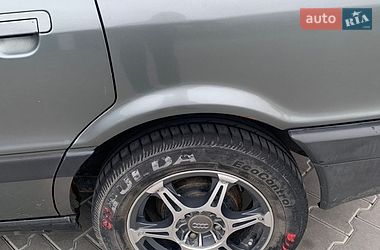 Седан Audi 80 1990 в Чернівцях