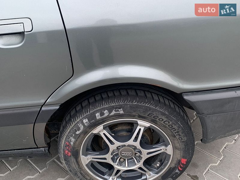 Седан Audi 80 1990 в Чернівцях