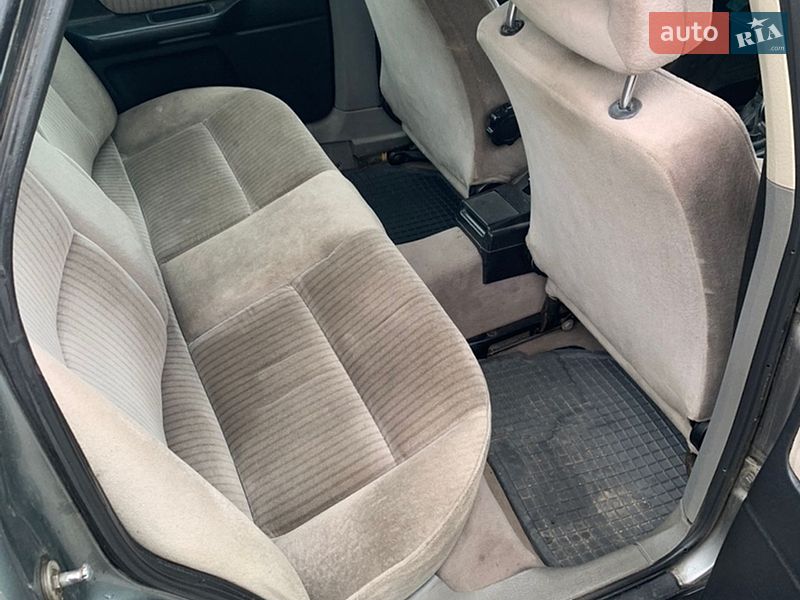 Седан Audi 80 1990 в Чернівцях