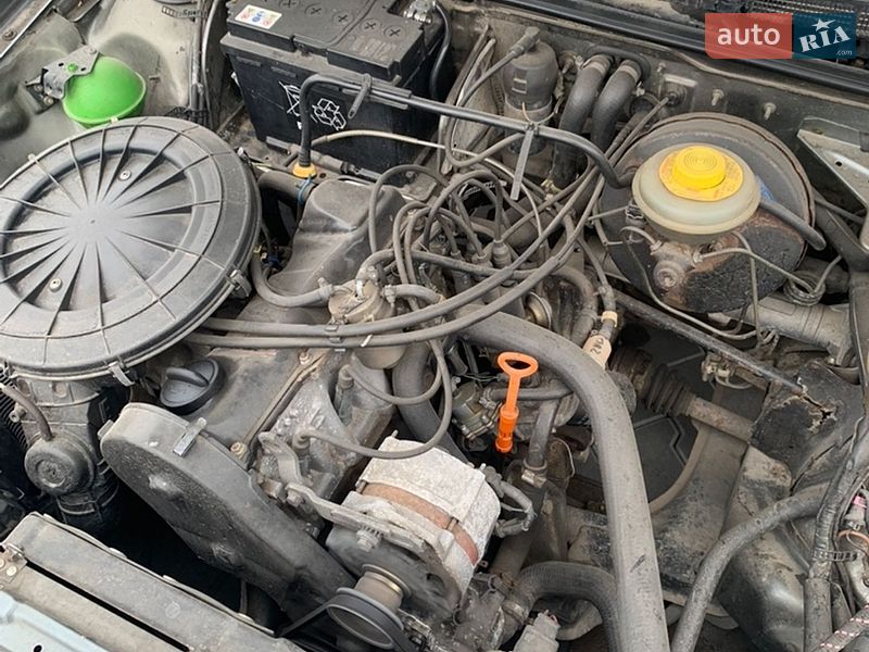 Седан Audi 80 1990 в Чернівцях