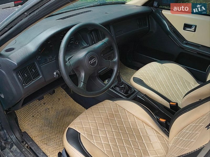 Седан Audi 80 1993 в Киеве