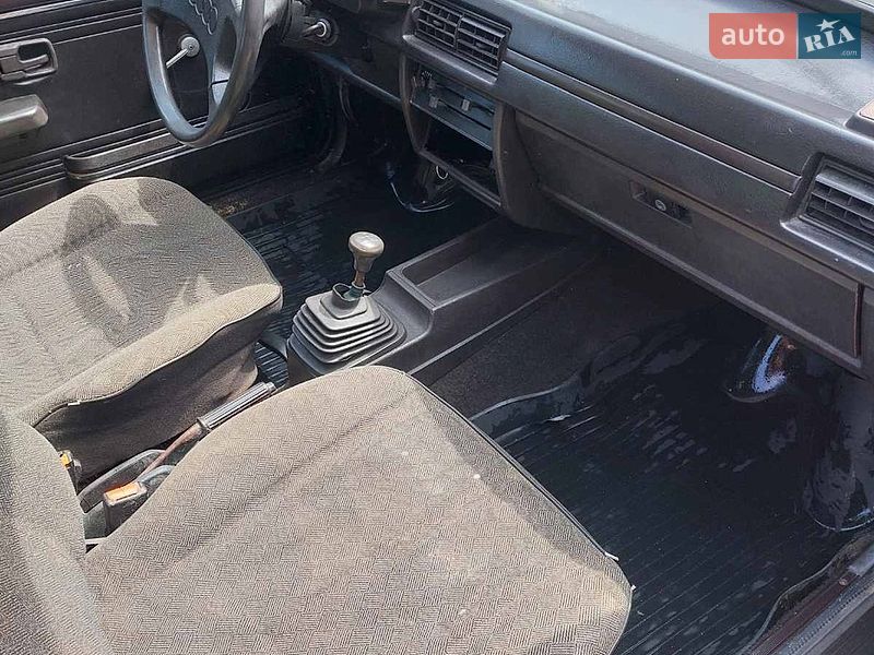 Седан Audi 80 1984 в Володимирі