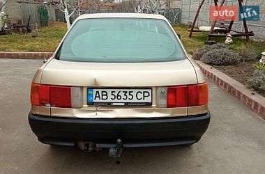 Седан Audi 80 1988 в Липовце