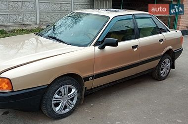 Седан Audi 80 1988 в Липовці