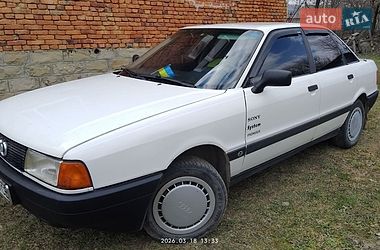 Седан Audi 80 1988 в Надворной