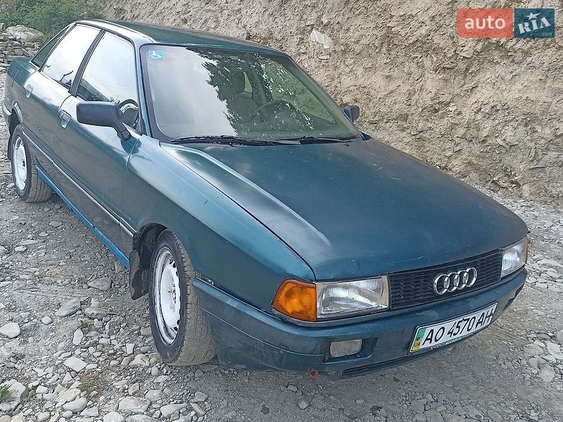 Седан Audi 80 1988 в Ивано-Франковске