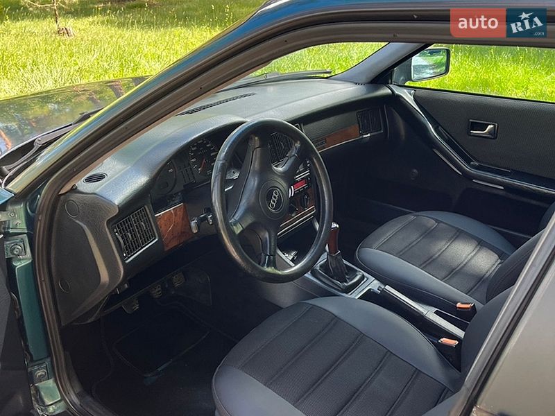 Седан Audi 80 1993 в Корюківці