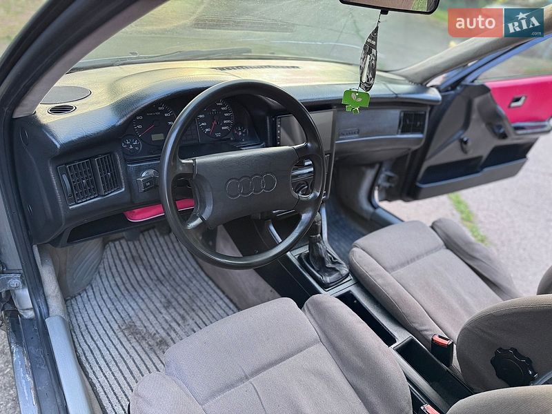 Седан Audi 80 1988 в Глобиному