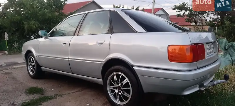 Audi 80 1988 VIN WAUZZZ89ZJA163886 фото оголошення 7 з 50