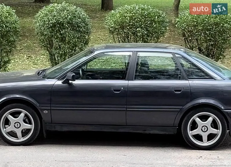 Audi 80