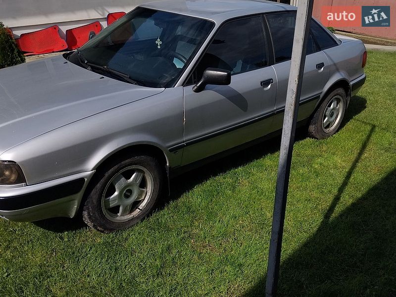 Седан Audi 80 1995 в Чернівцях