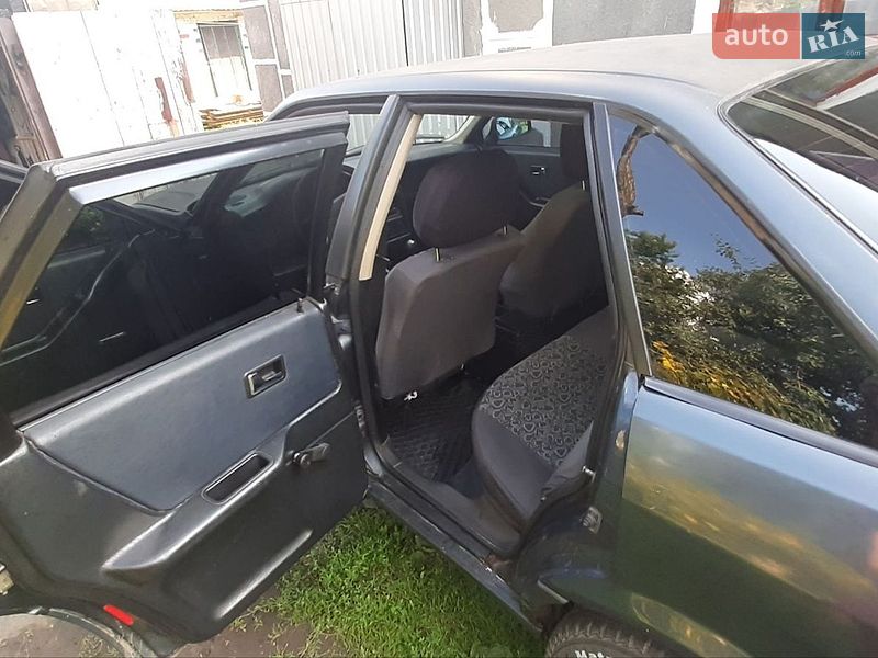 Седан Audi 80 1990 в Луцке