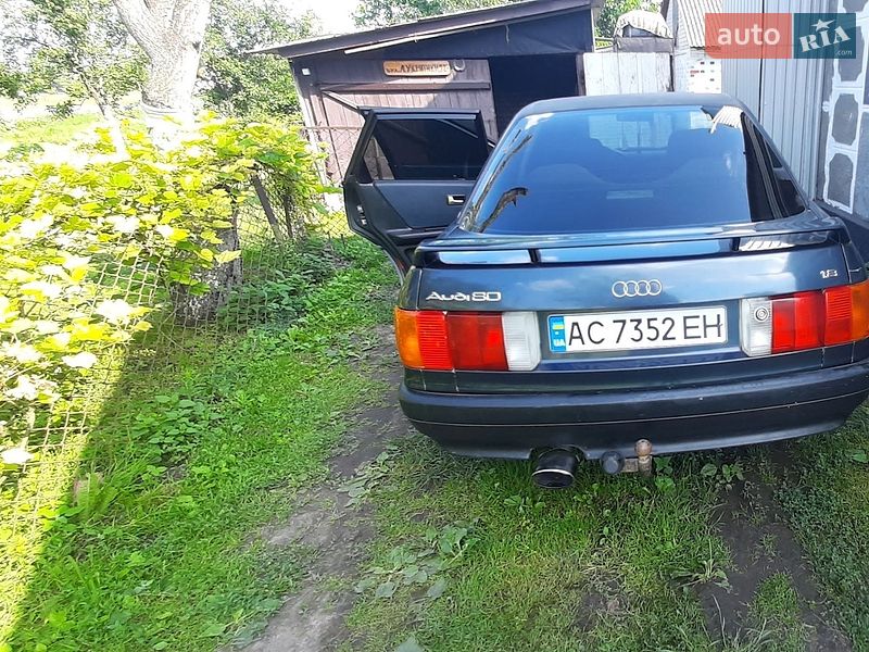 Седан Audi 80 1990 в Луцке