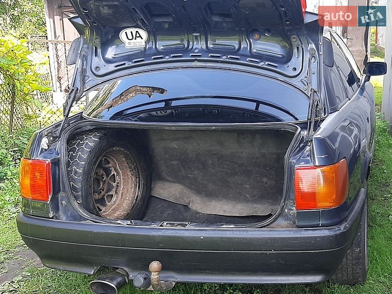 Седан Audi 80 1990 в Луцке