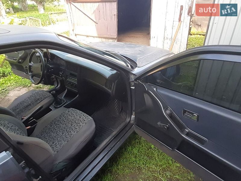 Седан Audi 80 1990 в Луцке