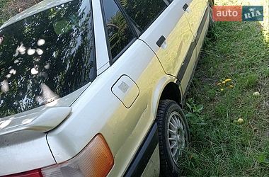 Седан Audi 80 1988 в Рава-Руській