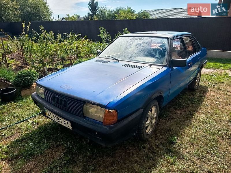 Седан Audi 80 1985 в Чернівцях фото 2 Седан Audi 80 1985 в Чернівцях
