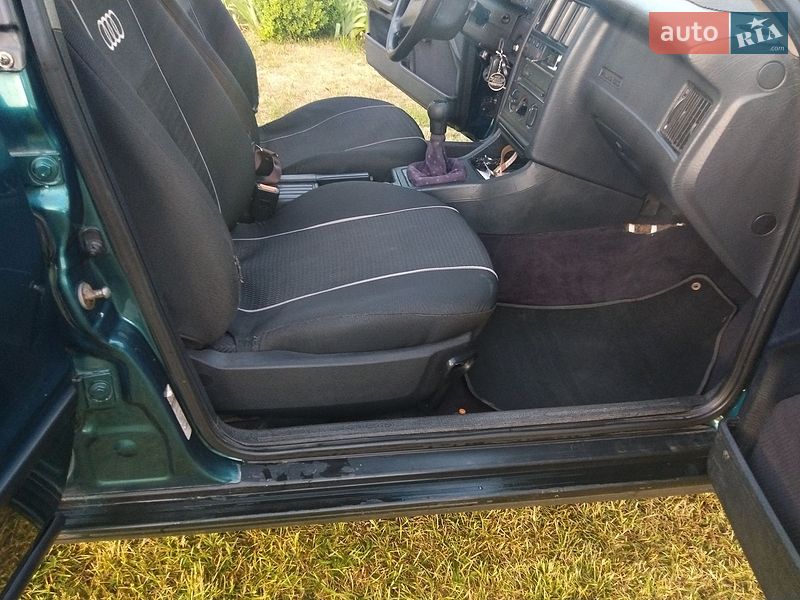 Седан Audi 80 1994 в Рівному