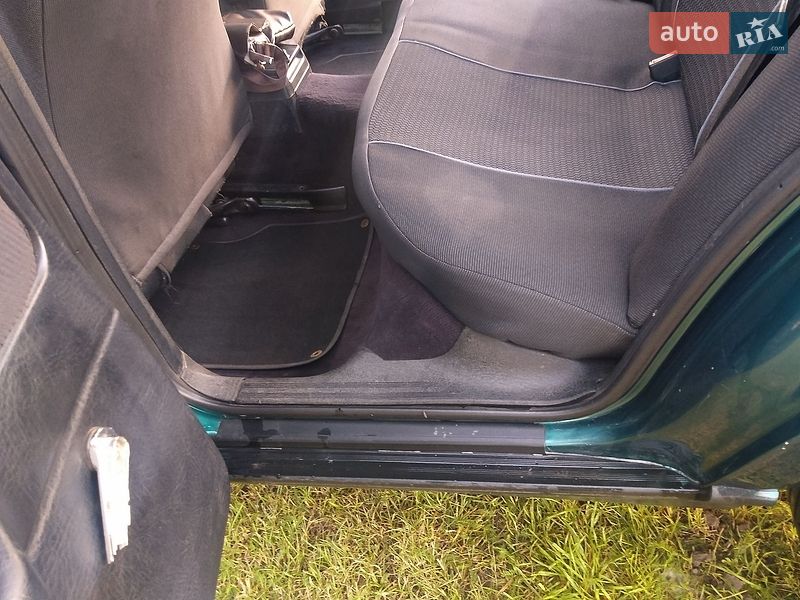Седан Audi 80 1994 в Рівному