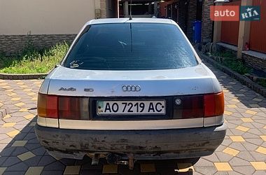 Седан Audi 80 1987 в Виноградові