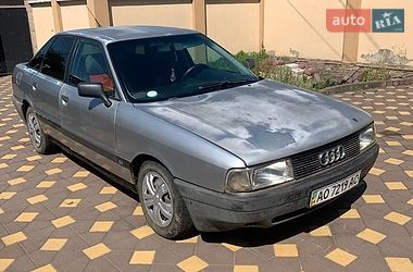Седан Audi 80 1987 в Виноградові