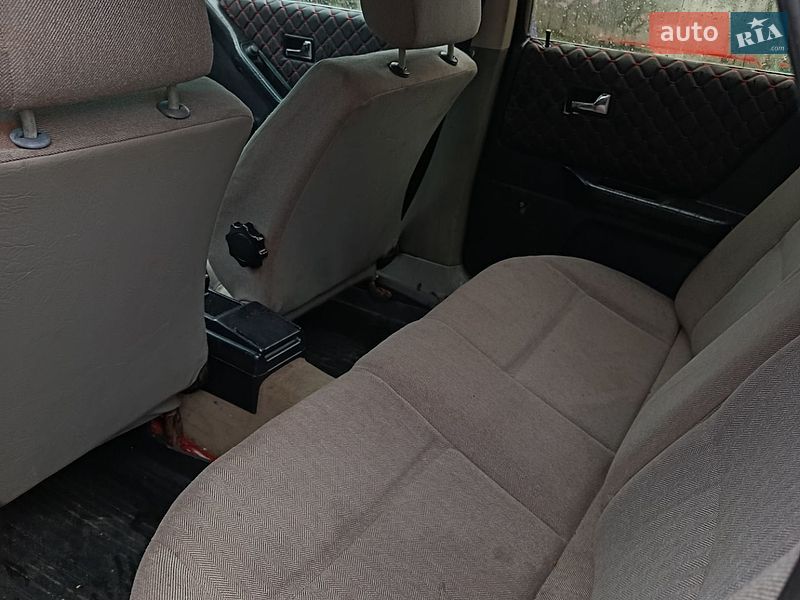 Седан Audi 80 1988 в Чуднові