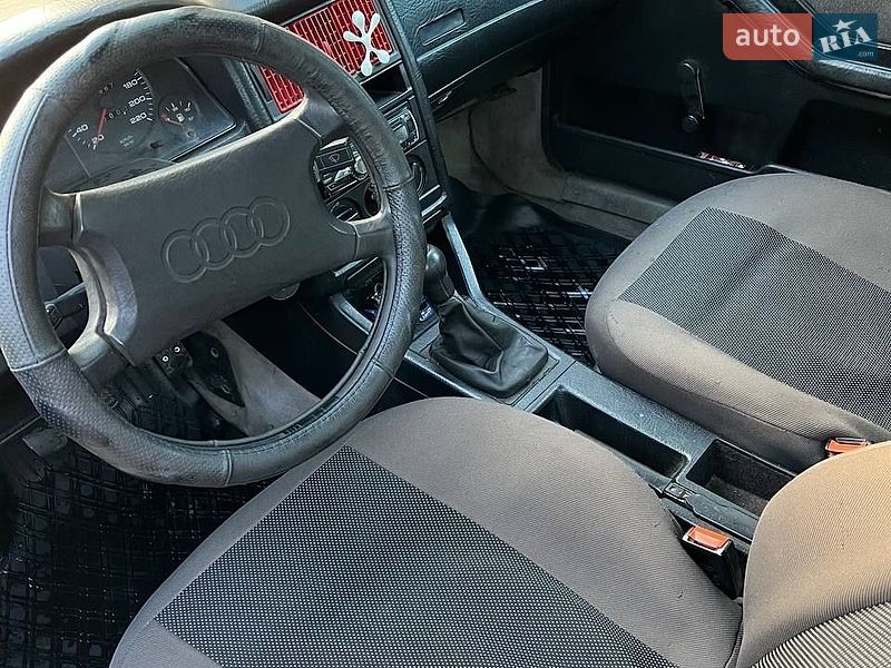Седан Audi 80 1987 в Ковеле