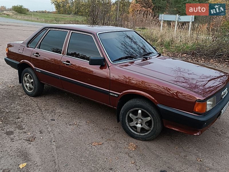 Седан Audi 80 1986 в Чернігові