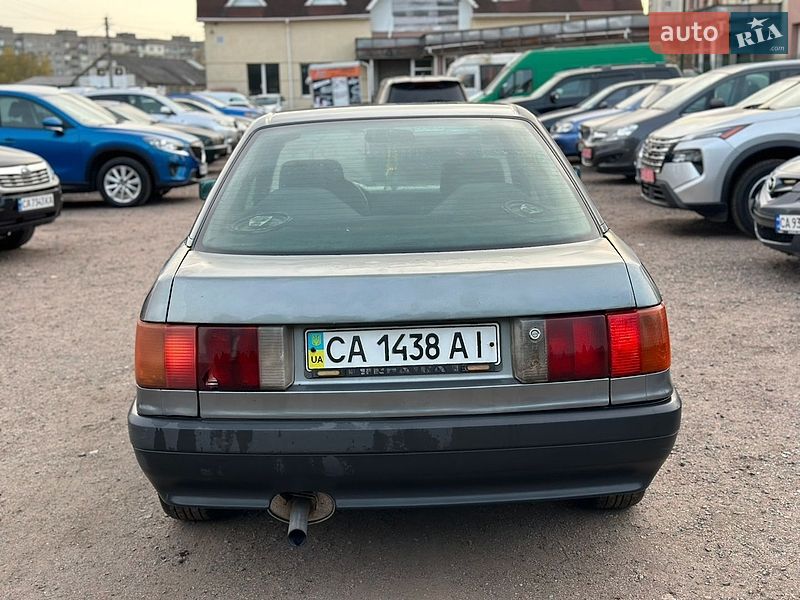 Седан Audi 80 1989 в Черкасах фото 3 Седан Audi 80 1989 в Черкасах