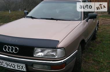 Седан Audi 90 1988 в Глыбокой