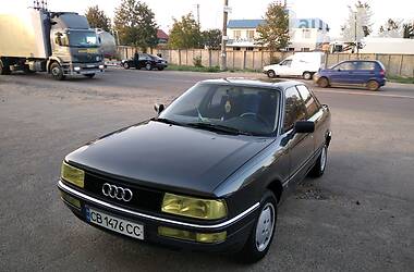 Седан Audi 90 1988 в Чернигове