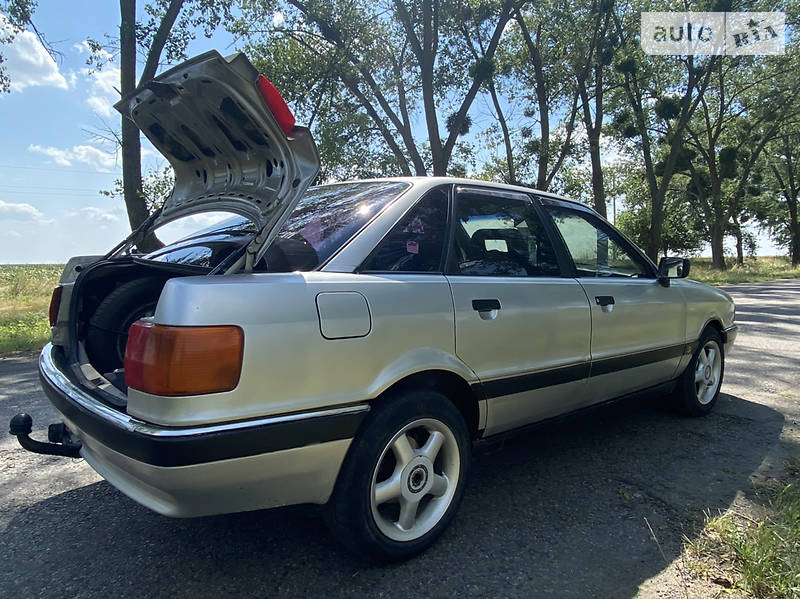 Audi 90