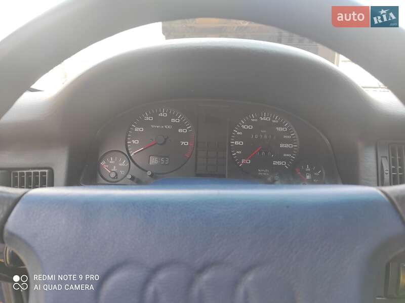 Седан Audi 90 1990 в Василькове