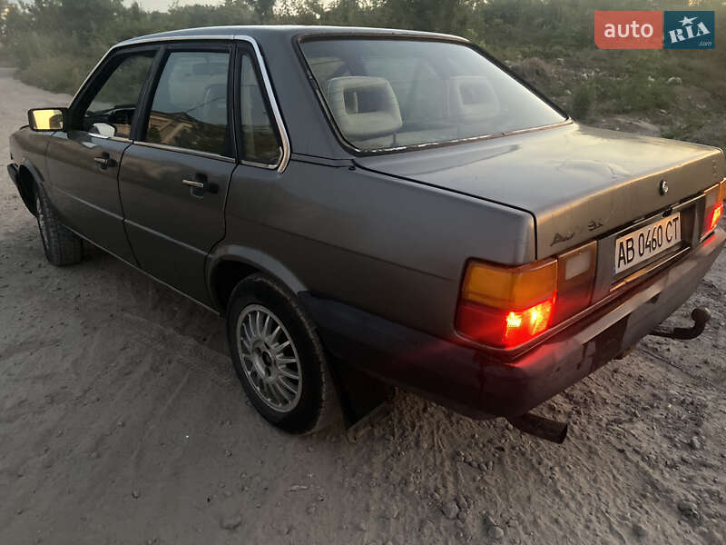Седан Audi 90 1985 в Виннице