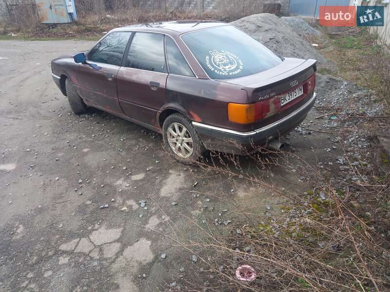 Седан Audi 90 1988 в Кореці