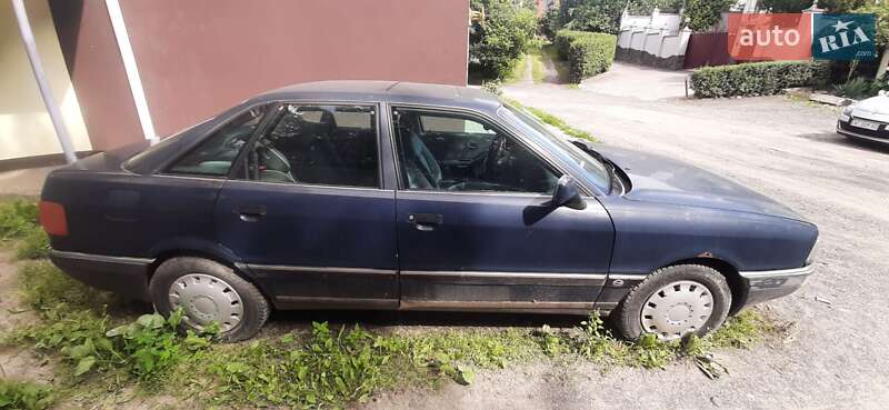 Седан Audi 90 1988 в Луцке