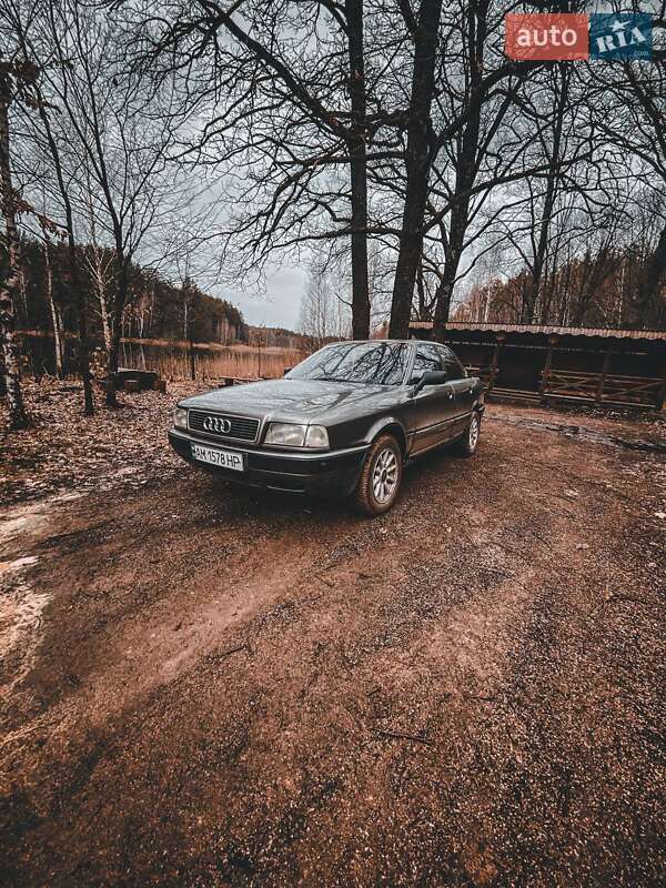 Седан Audi 90 1988 в Коростені