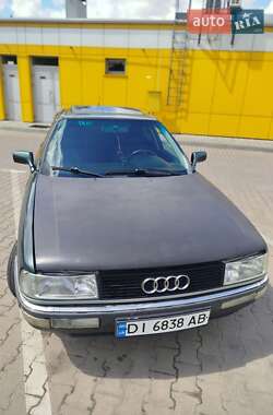 Седан Audi 90 1987 в Дубні