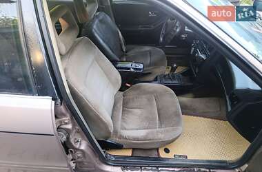 Седан Audi 90 1988 в 