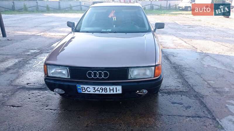 Седан Audi 90 1987 в 